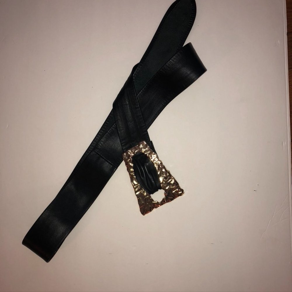 Vintage 80's -90's style Leather Belt Black/Gold.